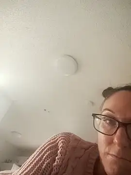 Snapshot of PrincessP8989 chatting on February 13, 11:28 am PrincessP8989 online show from February 13, 11:28 am