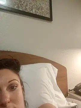 Snapshot of PrincessP8989 chatting on February 18, 2:40 am PrincessP8989 online show from February 18, 2:40 am