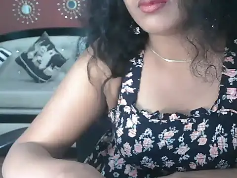 shaalu sharma online show from March 7, 9:12 pm