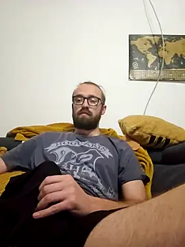 Snapshot of Loopertz chatting on October 5, 5:55 pm Loopertz online show from October 5, 5:55 pm