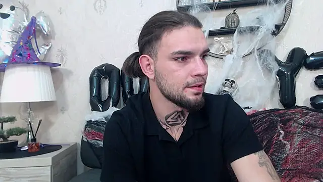 DanyelCarter online show from October 19, 6:30 pm