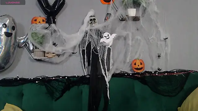 DanyelCarter online show from October 28, 6:43 pm