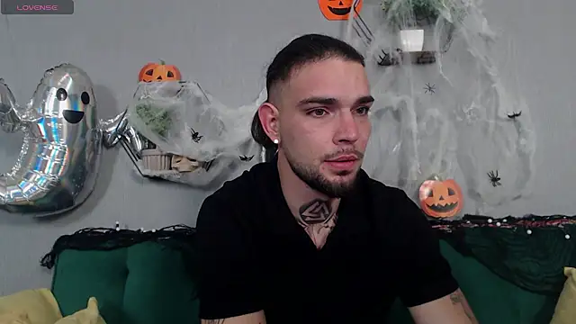 DanyelCarter online show from November 1, 9:28 pm