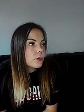 SexyLoLoUK online show from December 2, 1:39 pm