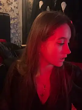 Snapshot of duomagique_off chatting on December 13, 10:59 pm duomagique off online show from December 13, 10:59 pm