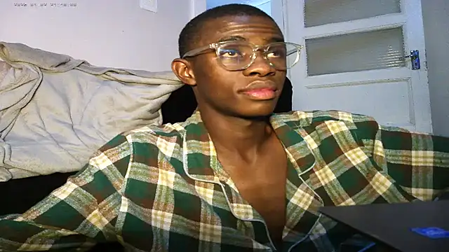 Vince Favent online show from November 3, 7:59 pm