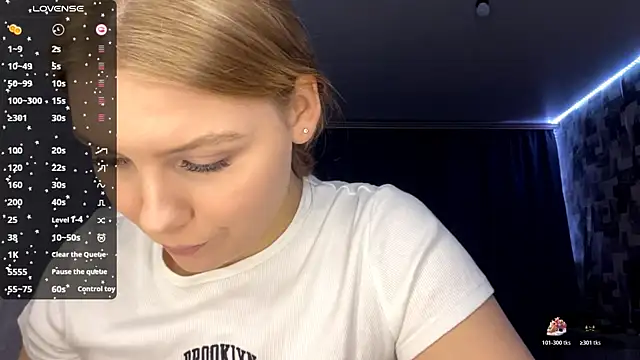 SwiiSweet online show from November 6, 4:08 pm