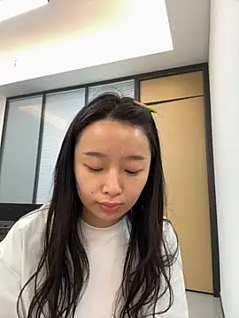 Snapshot of Qiqi-0088 chatting on October 15, 6:57 am Qiqi-0088 online show from October 15, 6:57 am