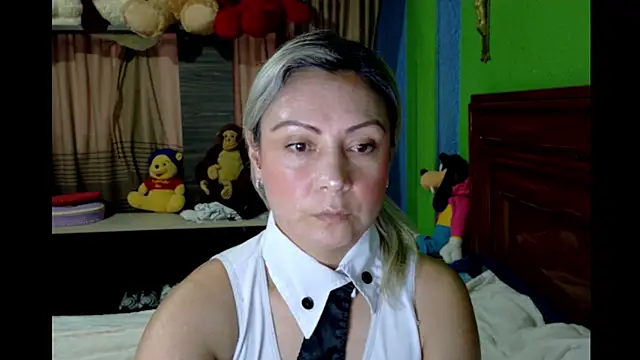 Snapshot of _Charlize_theron_ chatting on February 22, 11:09 am Charlize theron online show from February 22, 11:09 am