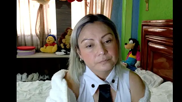  Charlize theron  online show from March 11, 8:48 pm