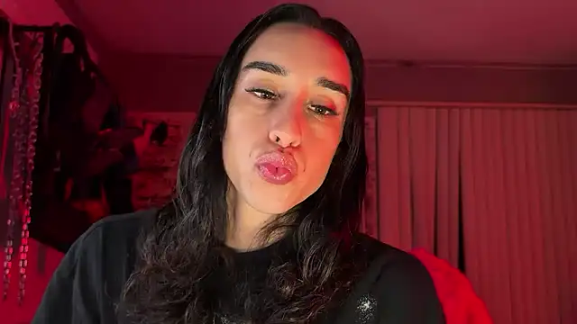 xoFrankie online show from March 7, 4:42 am