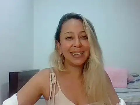 leah susman online show from October 30, 1:40 am