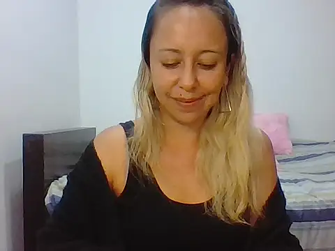 leah susman online show from November 1, 2:02 am