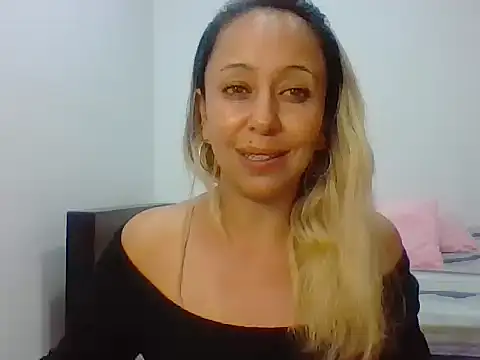 leah susman online show from November 12, 1:28 am