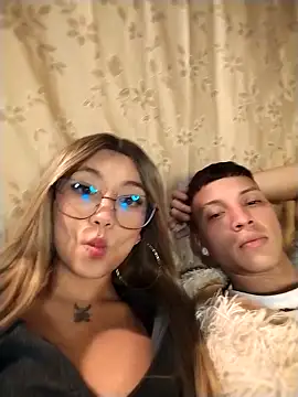 Snapshot of Ella_rr chatting on October 11, 3:06 am Ella rr online show from October 11, 3:06 am