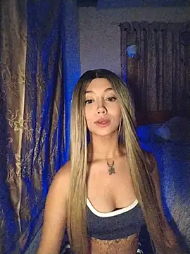 Snapshot of Ella_rr chatting on November 20, 6:35 am Ella rr online show from November 20, 6:35 am