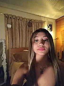 Snapshot of Ella_rr chatting on November 27, 5:20 am Ella rr online show from November 27, 5:20 am