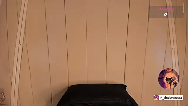 Alison Ivannova online show from October 16, 4:57 am