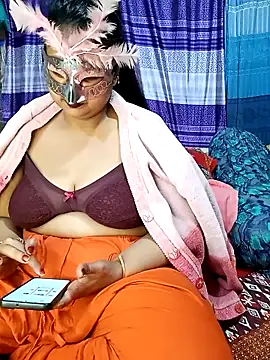 Tanisha-Chy online show from February 17, 5:30 pm