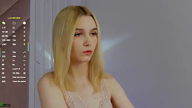 SaraHearts online show from October 9, 1:36 am