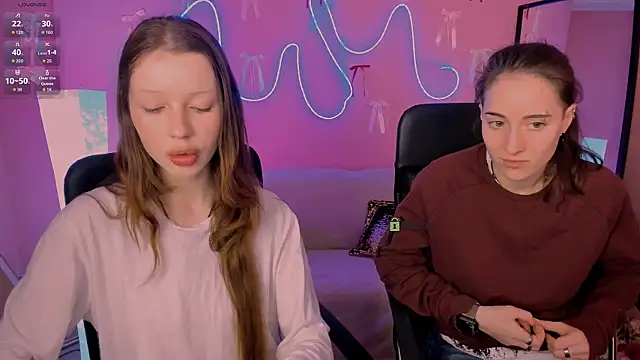 khloebeauty online show from March 18, 8:12 pm