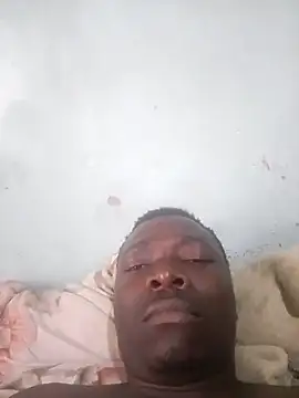 Snapshot of Mrhugeblack chatting on October 1, 10:43 am Mrhugeblack online show from October 1, 10:43 am