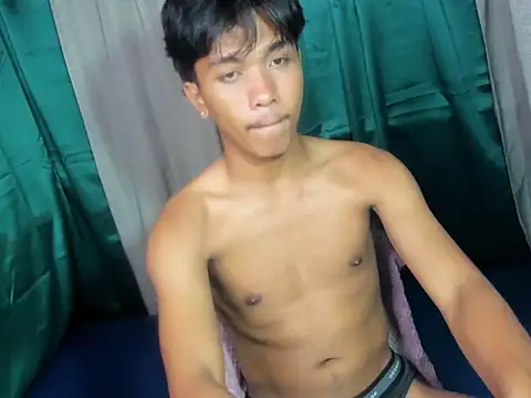 chris hot asian loverboy online show from March 8, 6:12 pm