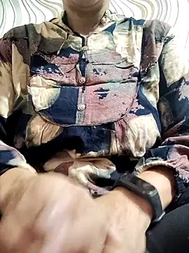 meenu bhabhi547 online show from September 18, 4:47 am