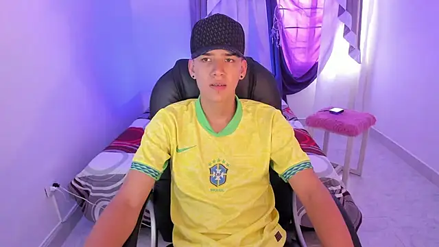 maxthomson boy online show from September 16, 6:53 pm