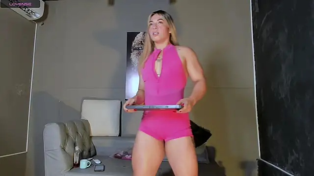 AliceFit 212 online show from May 24, 1:16 pm