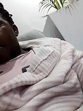 Snapshot of 102526NAS chatting on April 6, 3:46 pm 102526NAS online show from April 6, 3:46 pm