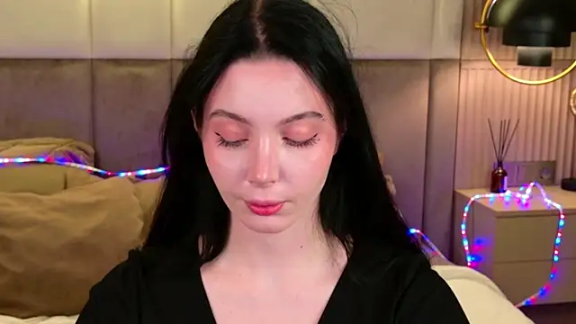 Snapshot of Goldy_Stark chatting on October 17, 8:44 pm Goldy Stark online show from October 17, 8:44 pm