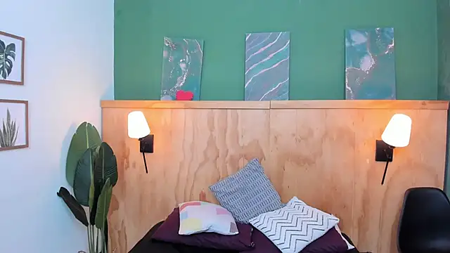 Snapshot of aliceandsia chatting on November 26, 7:15 pm aliceandsia online show from November 26, 7:15 pm