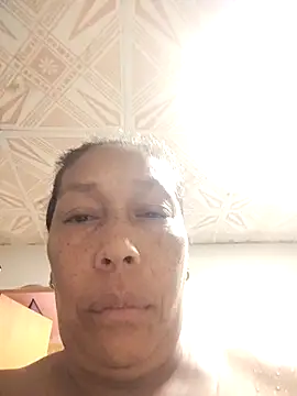 Snapshot of Naomi-Mature chatting on October 24, 8:33 am Naomi-Mature online show from October 24, 8:33 am