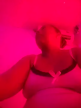 Snapshot of Naomi-Mature chatting on November 18, 8:08 am Naomi-Mature online show from November 18, 8:08 am