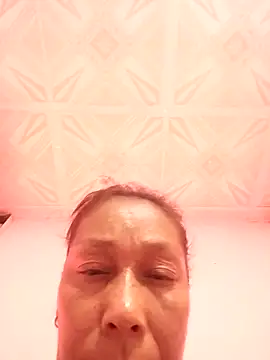 Naomi-Mature online show from November 28, 6:21 pm