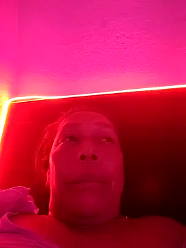 Naomi-Mature online show from March 4, 8:04 pm