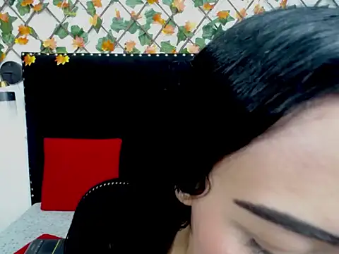 valerythompsonper online show from January 7, 1:08 am