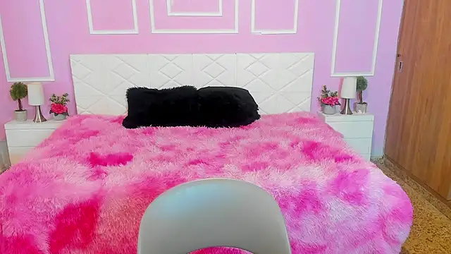 BellaSky4 online show from November 4, 1:32 pm