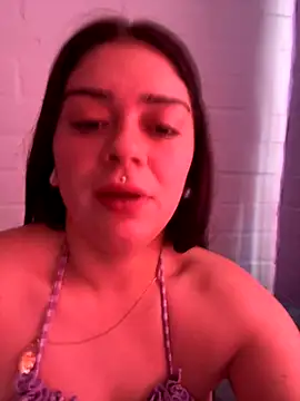 Snapshot of cami_lorena chatting on November 23, 1:00 pm cami lorena online show from November 23, 1:00 pm