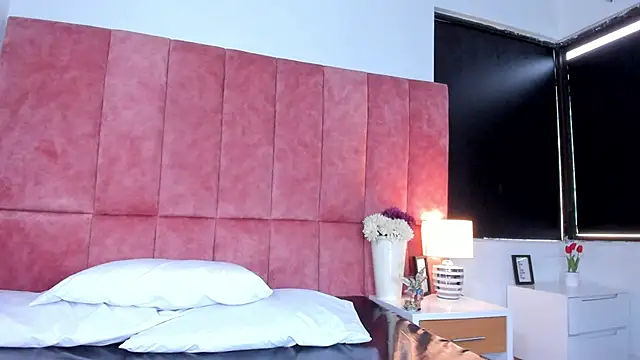 kittyy milk 001 online show from December 18, 7:42 pm