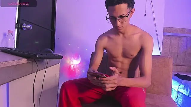 Snapshot of Cj_davis_ chatting on October 12, 8:08 pm Cj davis online show from October 12, 8:08 pm