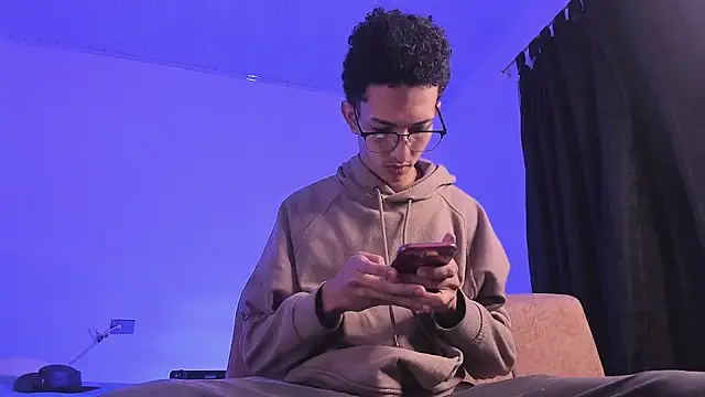 Snapshot of Cj_davis_ chatting on October 20, 5:41 am Cj davis online show from October 20, 5:41 am