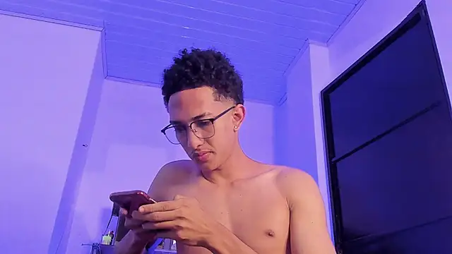 Cj davis  online show from November 26, 1:45 pm