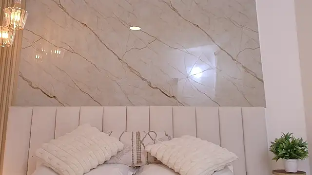 GraceMontgomery online show from November 8, 1:33 pm