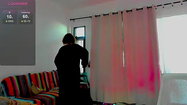 Snapshot of __grace__ chatting on December 23, 6:00 am grace online show from December 23, 6:00 am