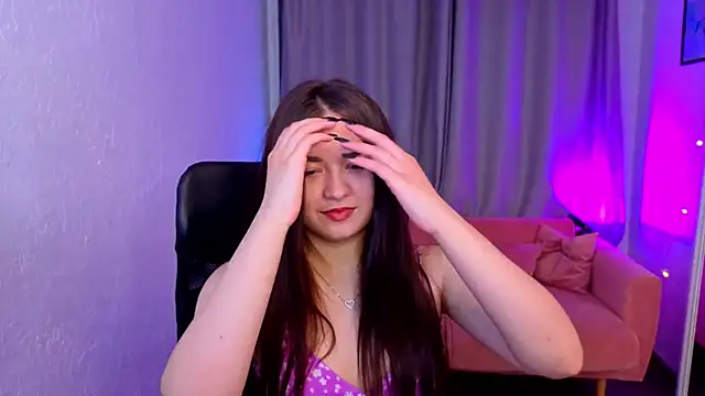 Snapshot of jessika_pinkman chatting on October 18, 9:26 pm jessika pinkman online show from October 18, 9:26 pm