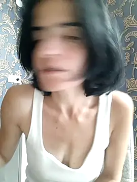 Snapshot of Gecenin_Kralicesi chatting on November 13, 5:50 am Gecenin Kralicesi online show from November 13, 5:50 am