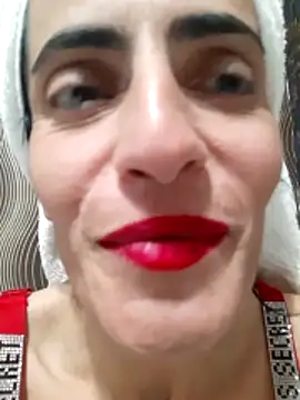 Snapshot of Gecenin_Kralicesi chatting on December 16, 5:51 pm Gecenin Kralicesi online show from December 16, 5:51 pm