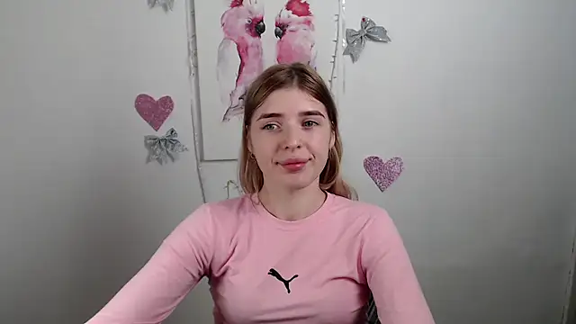 JuiceLips   online show from December 18, 8:37 pm